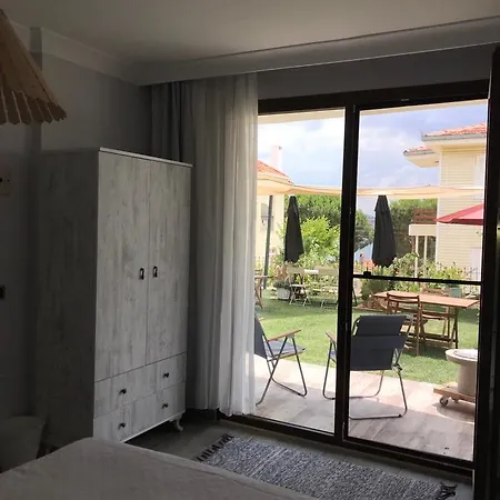 Lemon House Cunda