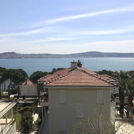 Lemon House Cunda Bed & Breakfast