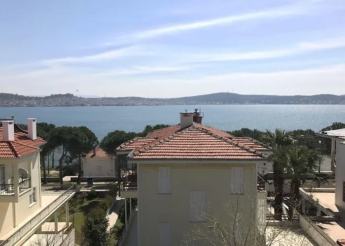 Lemon House Cunda Bed & Breakfast