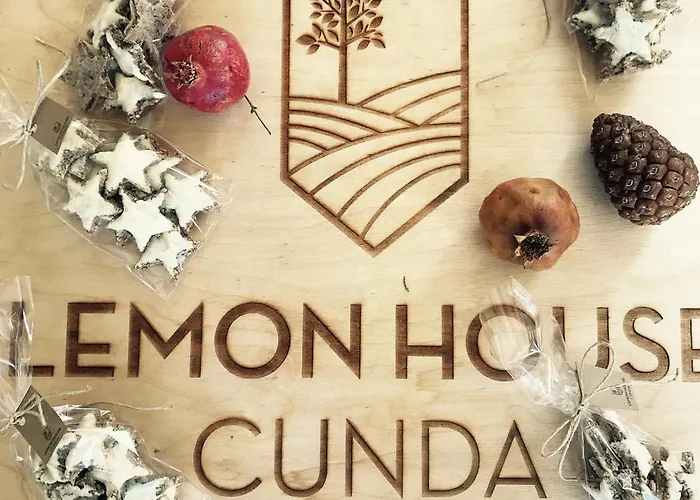 Alojamento de Acomodação e Pequeno-almoço Lemon House Cunda *