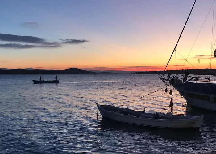 Lemon House Cunda * Айвалык